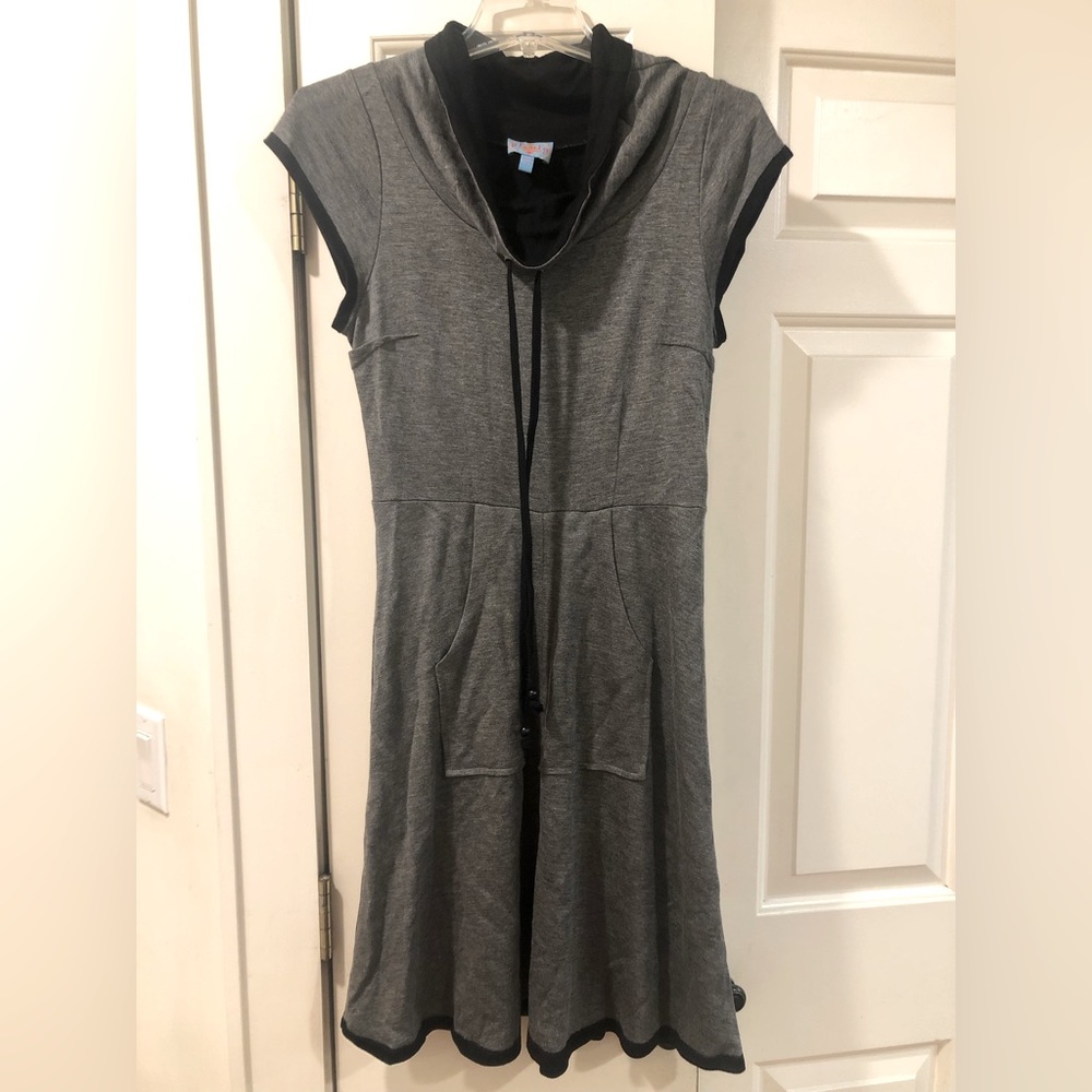 Women’s casual dress